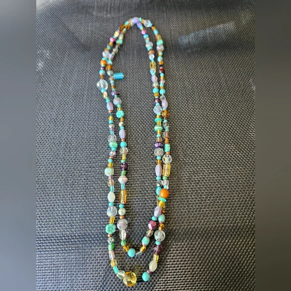 Colorful Beaded Necklace. - Picture 1 of 4